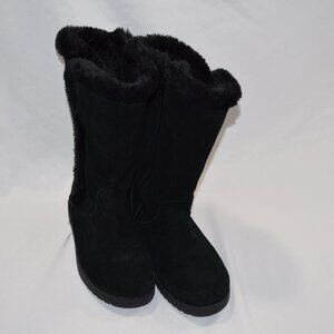 Fluffy Snow Boats women’s Size 9NWOT no box